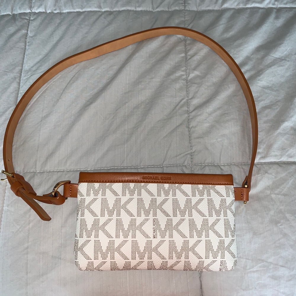 Michael Kors purse